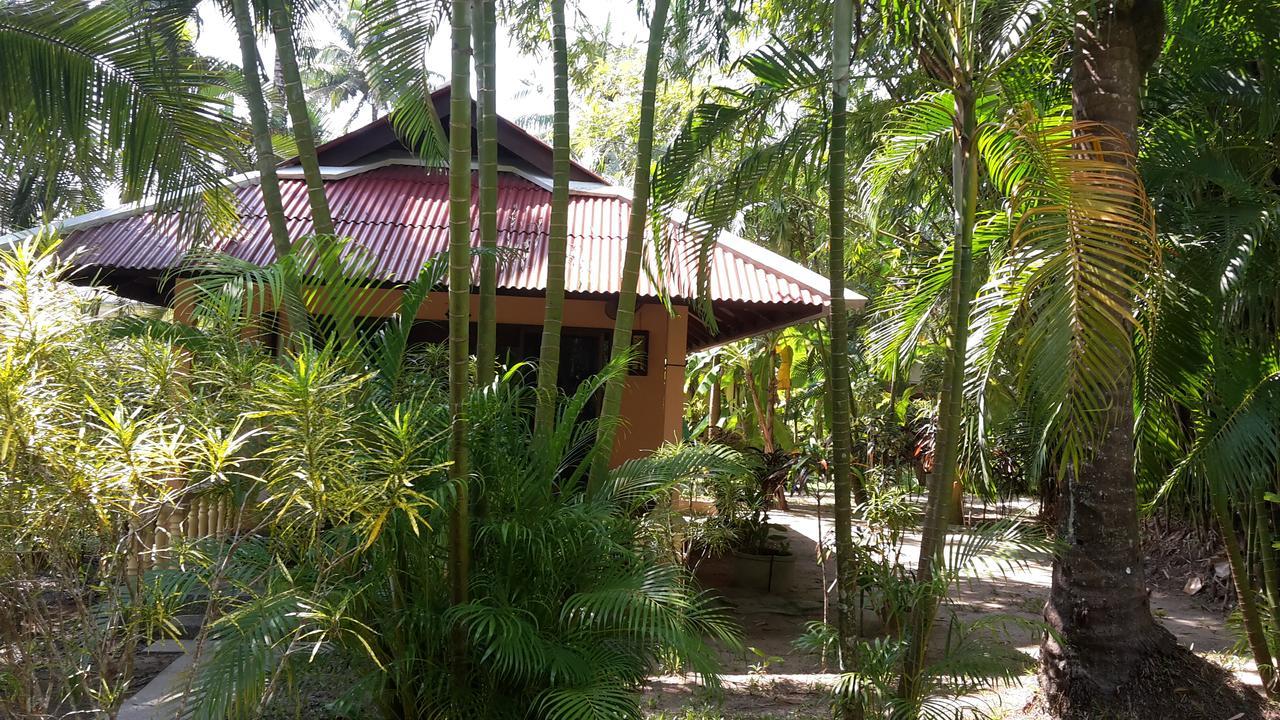 Lake View Bungalows Khao Lak Buitenkant foto